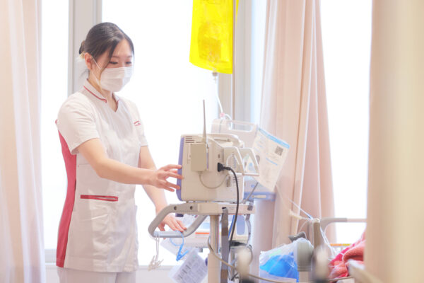 兵庫県明石市・大久保にある特定医療法人誠仁会大久保病院で働く新人看護師
