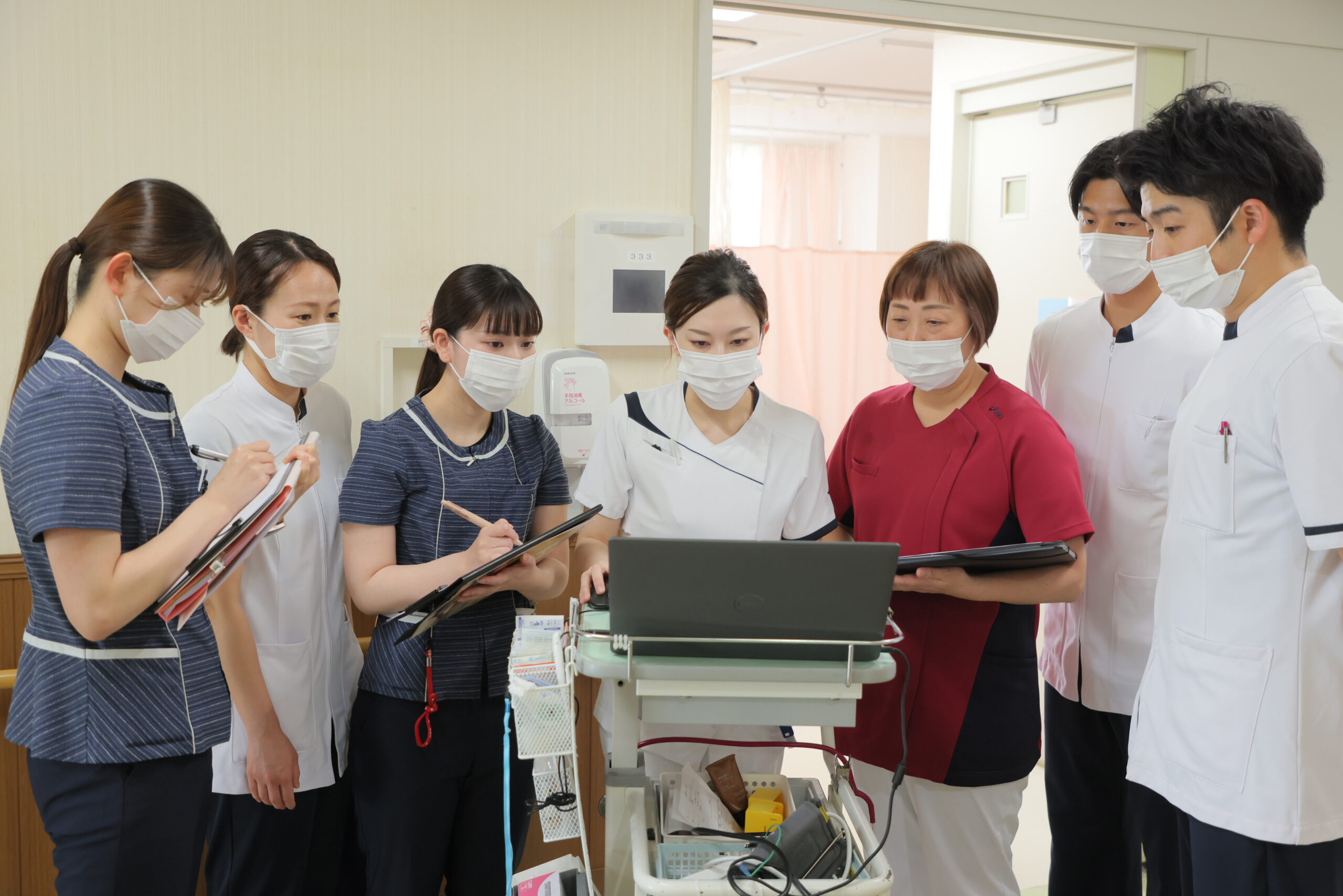 兵庫県明石市・大久保にある特定医療法人誠仁会大久保病院　地域包括ケア病棟で働く看護師