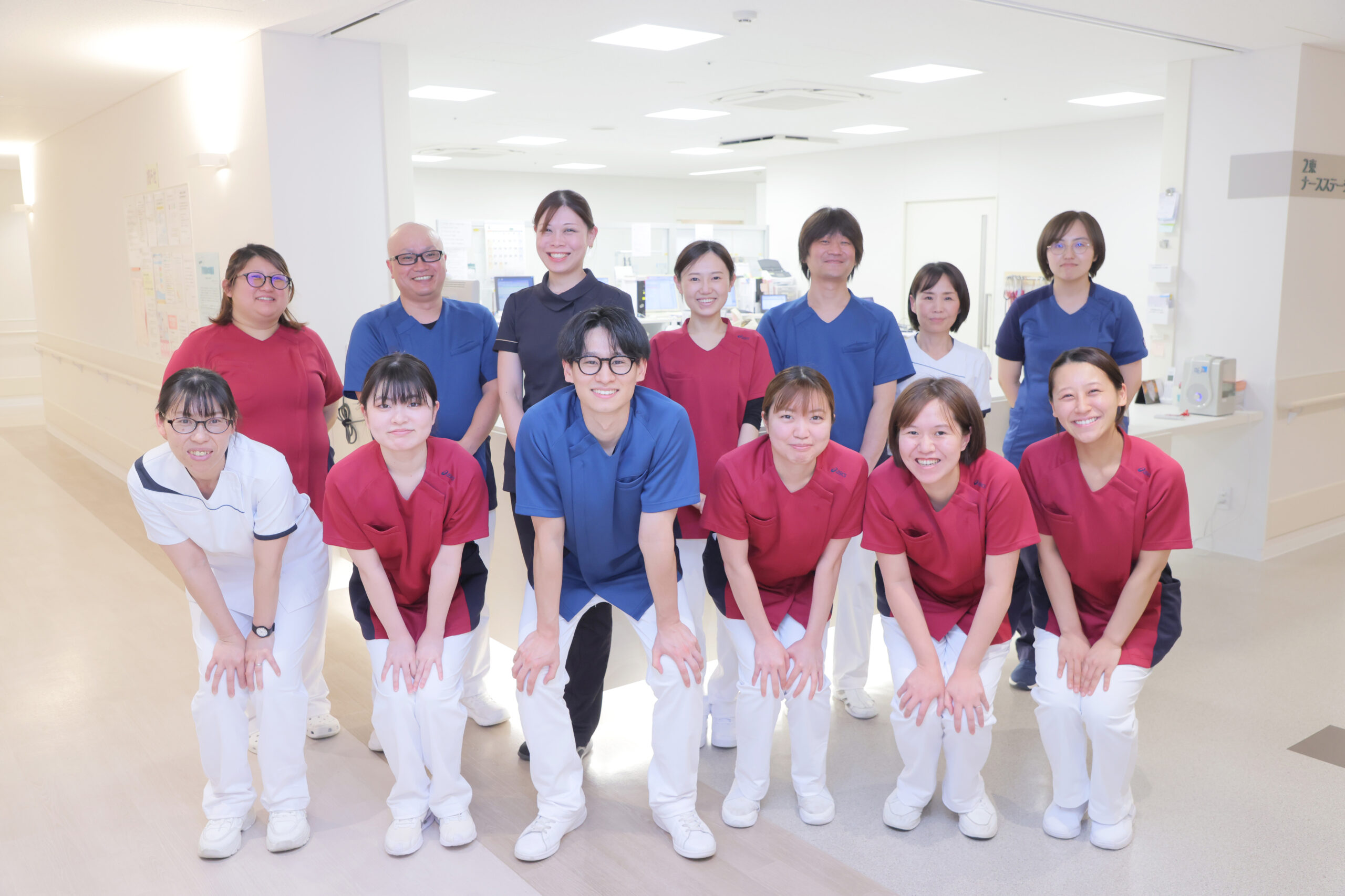 兵庫県明石市・大久保にある特定医療法人誠仁会大久保病院　急性期一般病棟で働く職員たち