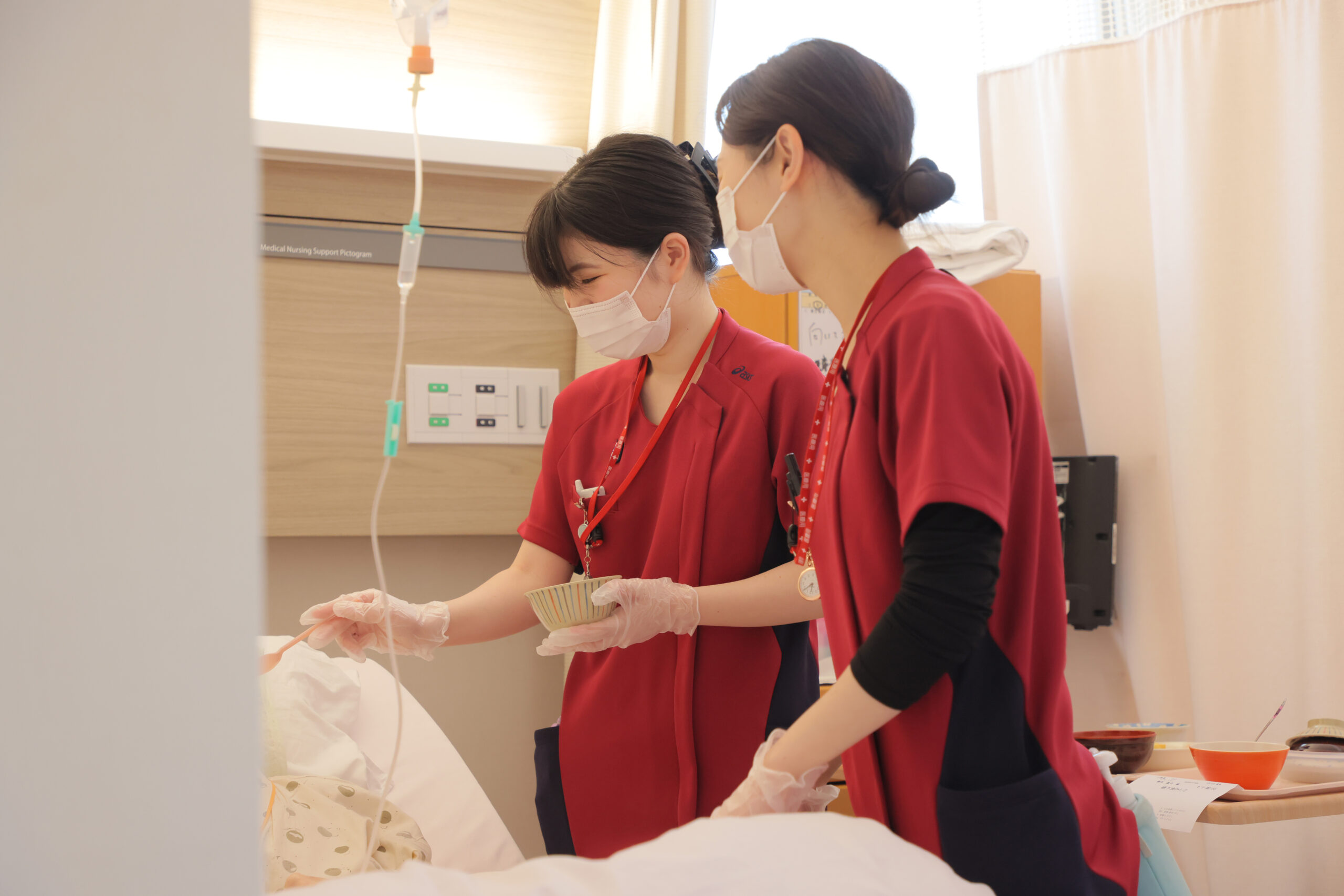 兵庫県明石市・大久保にある特定医療法人誠仁会大久保病院　急性期病棟で働く新人看護師
